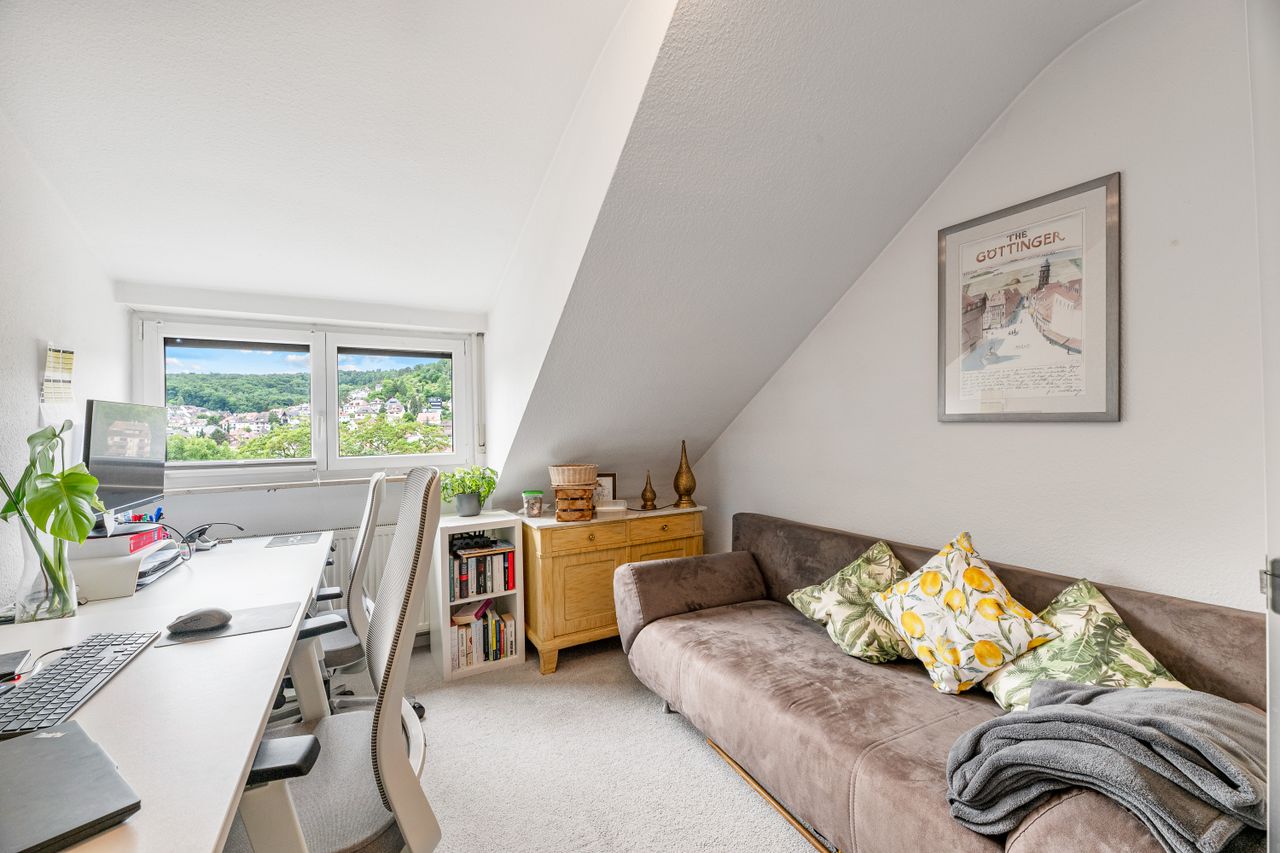 Kinderzimmer/ Büro