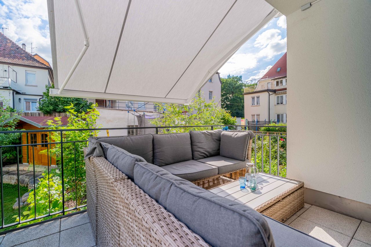 Balkon mit Markise